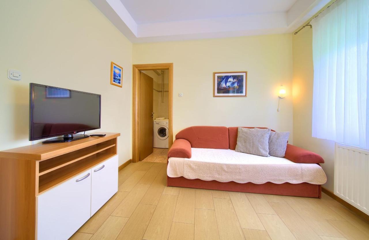 Apartments Jele مالينسكا المظهر الخارجي الصورة